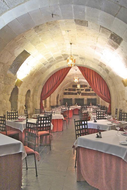 Posada Real Castillo Del Buen Amor Topas Екстер'єр фото