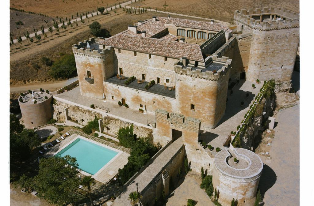Posada Real Castillo Del Buen Amor Topas Екстер'єр фото